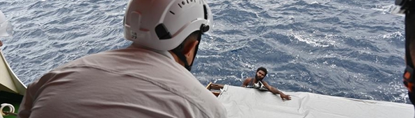 &ldquo;雪龙2&rdquo;号航行途中成功救援一求救船只