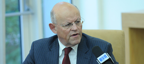 罗森塔尔在访谈现场