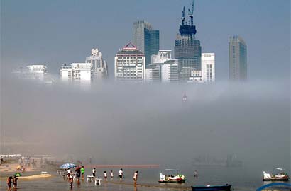 山东烟台海滨现"海市蜃楼"景观