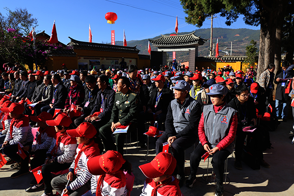 “重走长征路”红色旅游首发团在昆明寻甸顺利交接