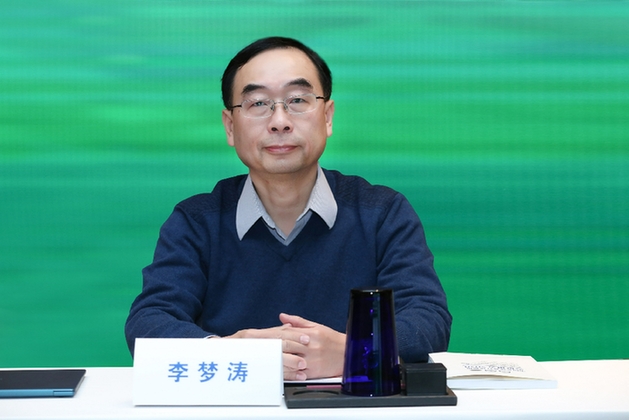 据李梦涛介绍:"系统性红斑狼疮主要以育龄期女性为发病对象,成人患者