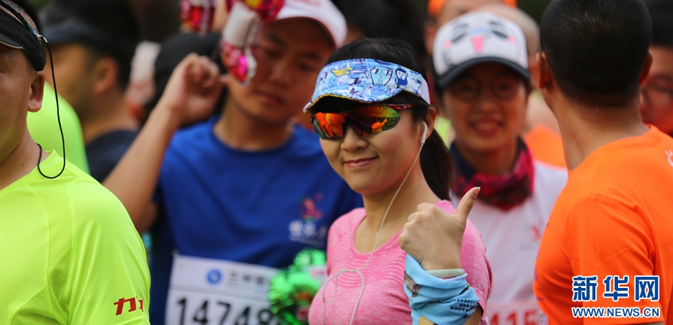 2016兰州国际马拉松赛现场直击