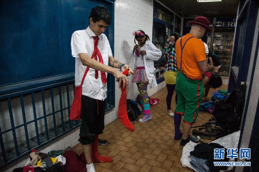 （国际）（2）医院里的小丑志愿者