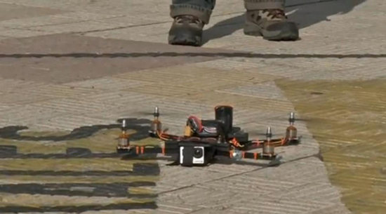 南美男子用废品制作无人机可持续飞20分钟（图）