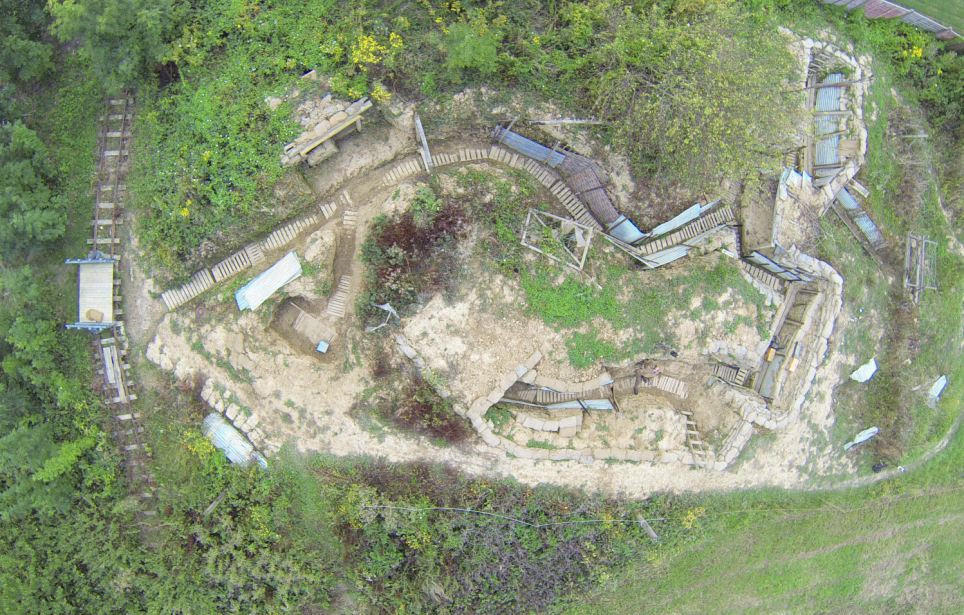 英国历史学家后院建战壕还原一战前线生活高清组图