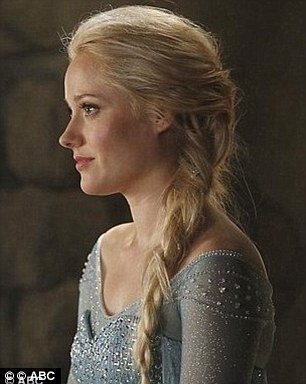 童话镇第四季预告片曝光冰雪女王霸气现身