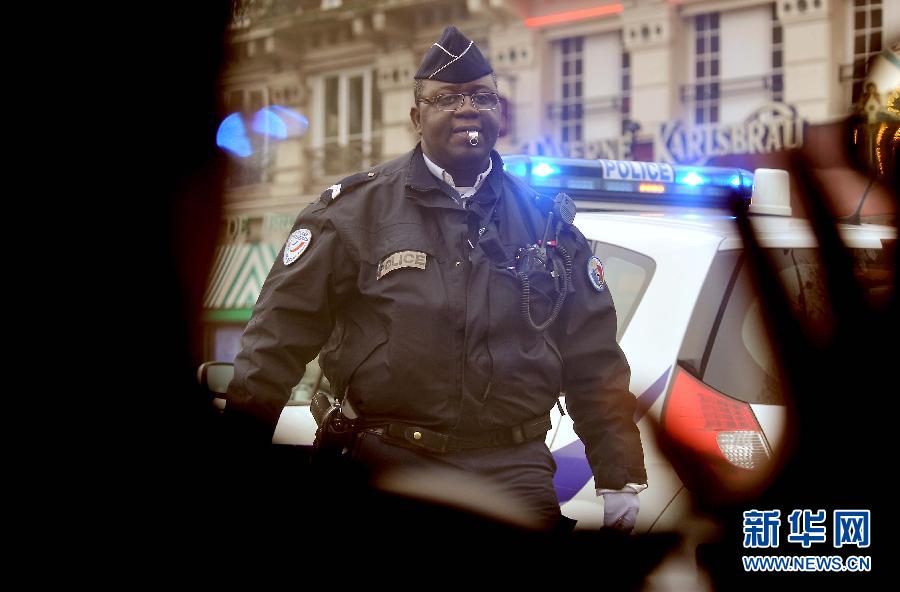 （国际）（1）法国杂志社遭袭 奥朗德谴责&ldquo;恐怖袭击&rdquo;