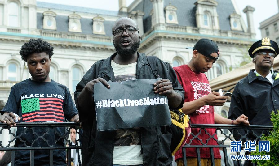 巴尔的摩雨中抗议高清组图