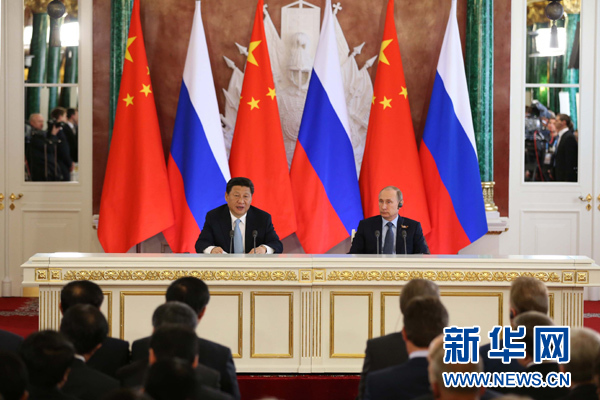 会谈后，习近平与普京共同会见记者。 新华社记者 马占成 摄 