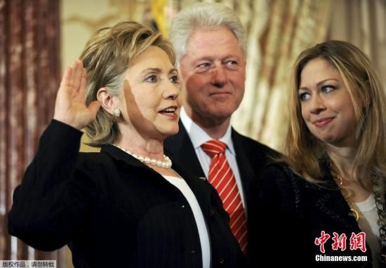 前总统克林顿谈妻子：她是我用生命信赖的伴侣