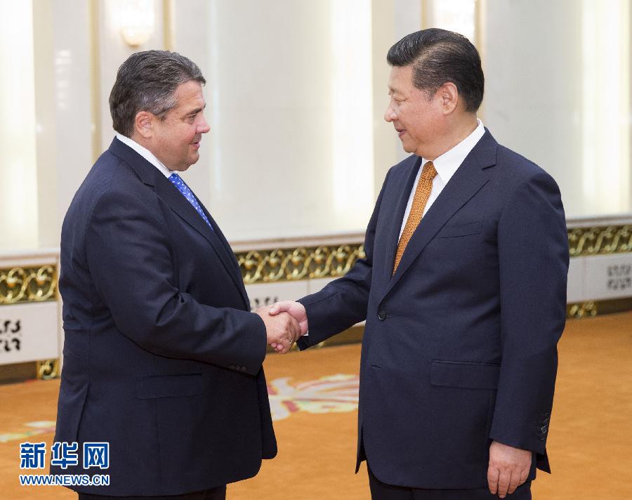  7月15日，中共中央总书记、国家主席习近平在北京会见德国社会民主党主席、副总理加布里尔。 新华社记者 王晔 摄 