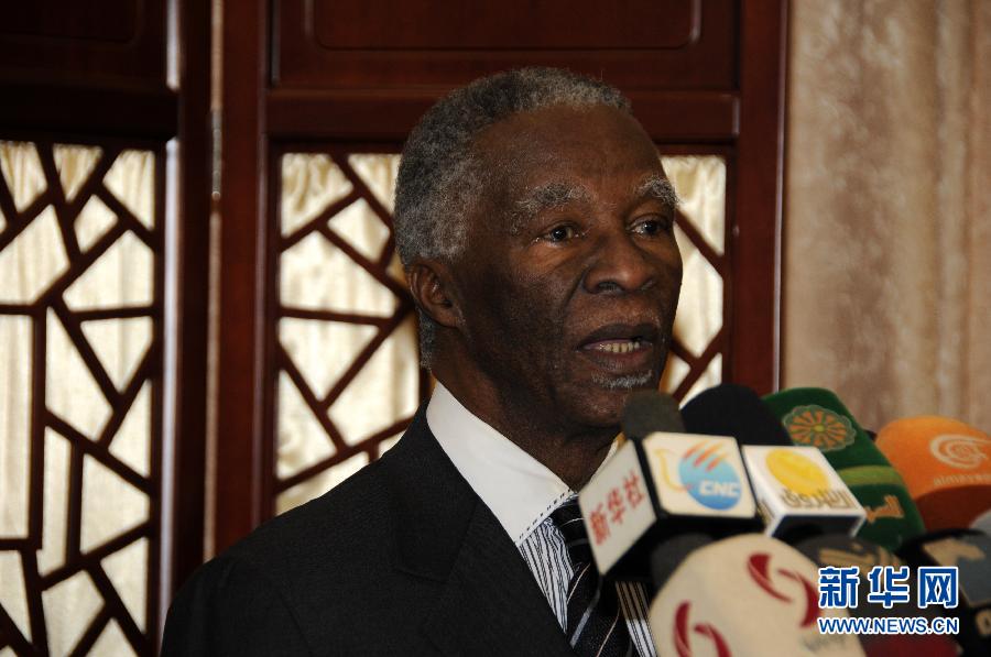 （XHDW）（2）非盟首席调解人姆贝基抵达苏丹