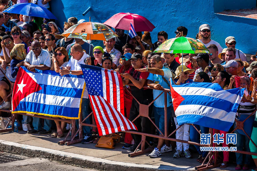 美国驻古巴大使馆举行升旗仪式