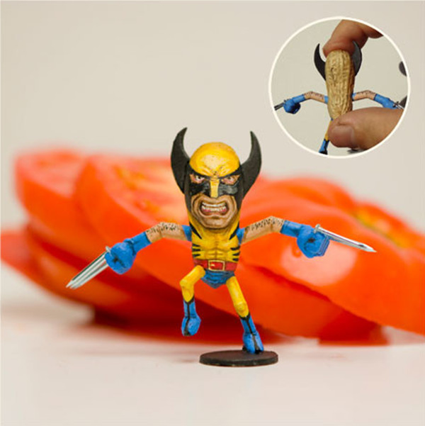 美国艺术家用花生制作搞笑人偶(组图)