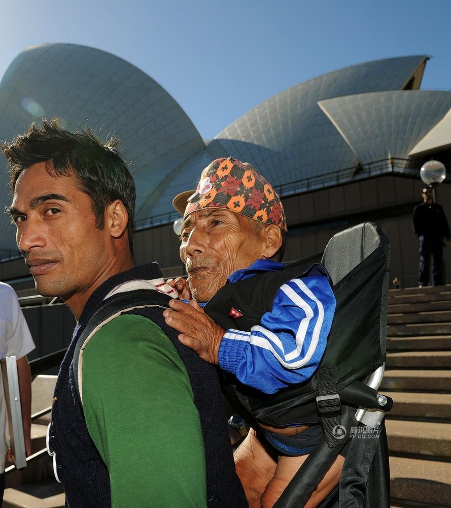 世界上最矮成人男子去世 享年75岁