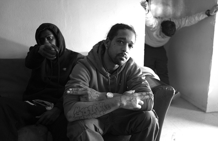 摄影师用镜头揭露美国黑帮真实生活高清组图