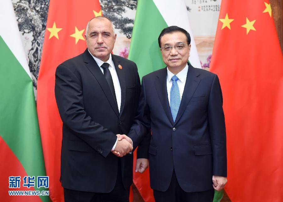 11月26日,中国国务院总理李克强在北京人民大会堂会见来华出席第四次中国-中东欧国家领导人会晤的保加利亚总理鲍里索夫。新华社记者张铎摄 11月26日,中国国务院总理李克强在北京人民大会堂会见来华出席第四次中国-中东欧国家领导人会晤的保加利亚总理鲍里索夫。新华社记者张铎摄