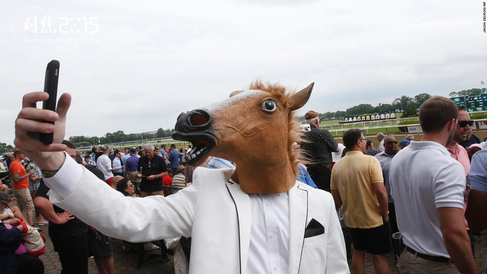 CNN评出2015年趣味自拍照