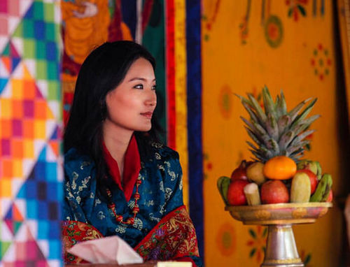 不丹平民王妃孕照曝光 7岁与国王私定终身(组图)