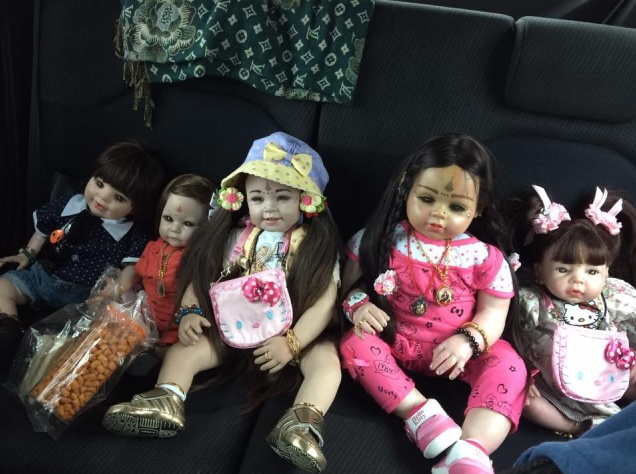 泰国小贩从中国进口上百&ldquo;鬼娃娃&rdquo;被没收