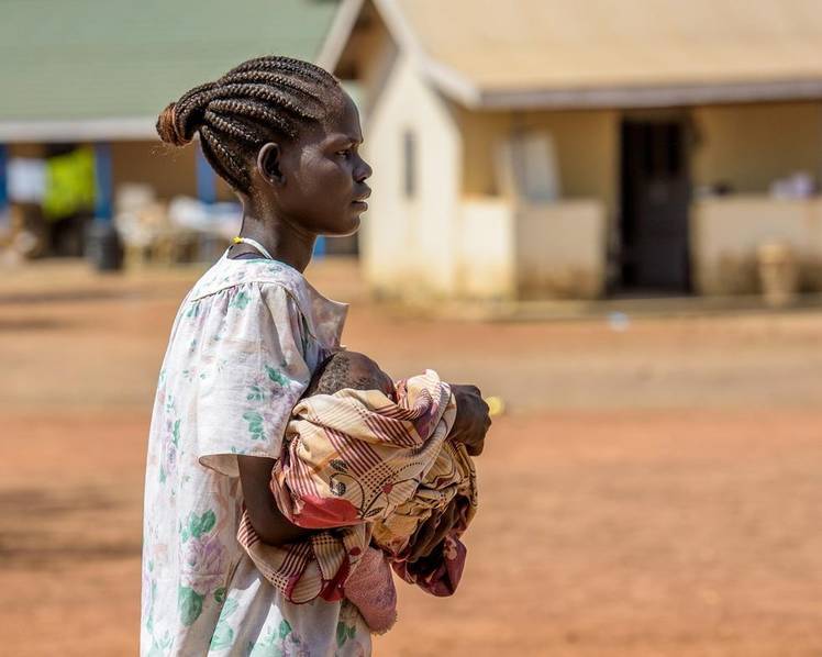 未成年少女妈妈故事:200万女孩15岁以前生孩子(组图)