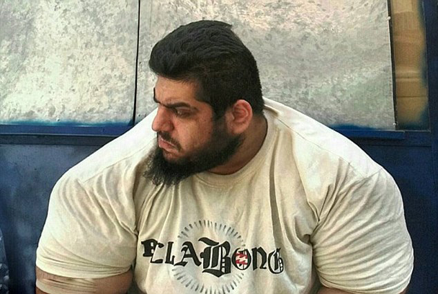 伊朗311斤男子全身肌肉获封伊朗力士称号组图