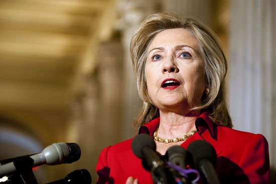 fbi与希拉里面谈"邮件门" 目前调查接近尾声