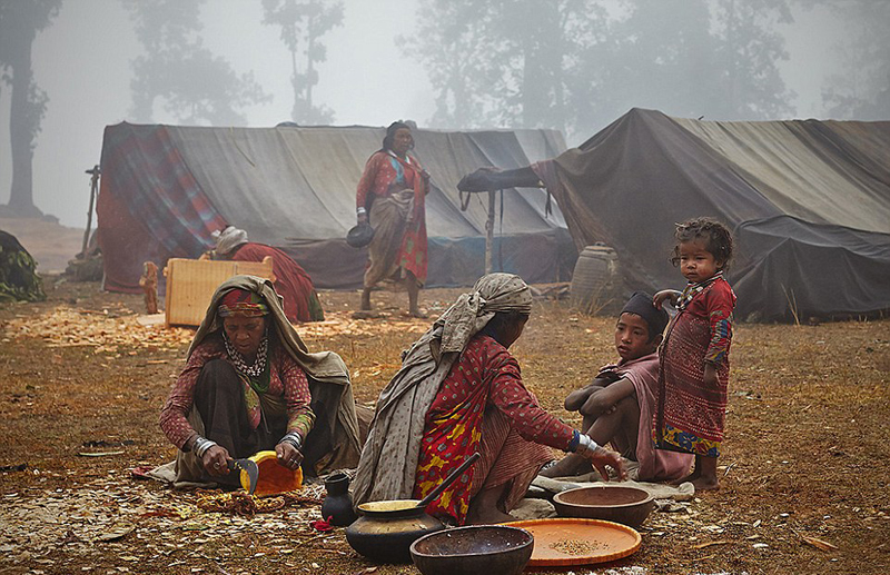 最后的狩猎人:探访尼泊尔原始部落(组图)