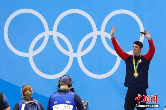 8月11日，里约奥运会男子200米混合泳决赛举行，美国传奇游泳巨星菲尔普斯以巨大的优势夺得冠军，摘得个人奥运会历史第22枚金牌。中国选手汪顺发挥出色名列第三。<a target='_blank' href='http://www.chinanews.com/' ><p align=