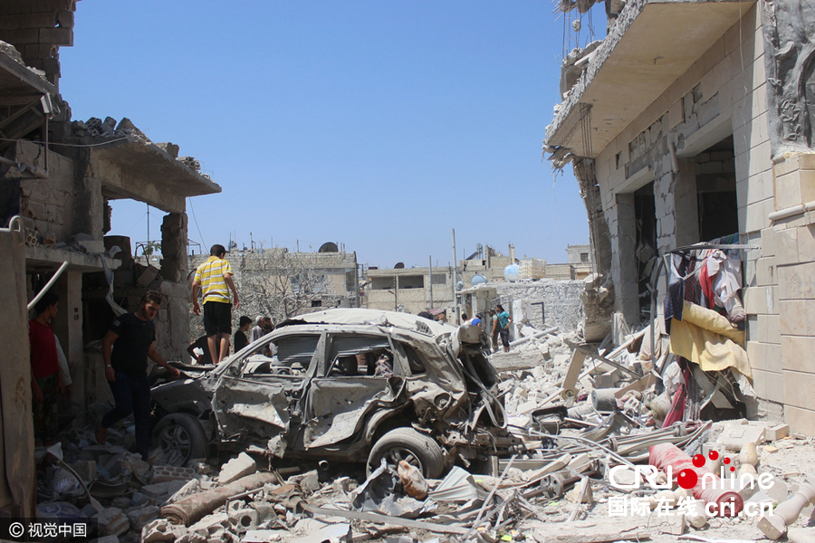 叙利亚伊德利卜遭空袭致民众伤亡组图