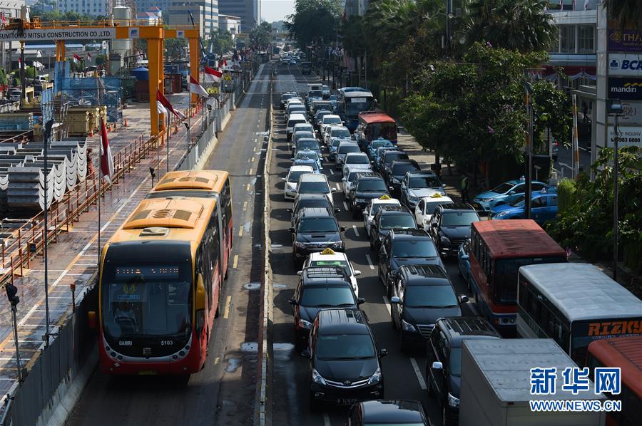 （国际）（1）印尼雅加达早晚高峰实行单双号限行制度