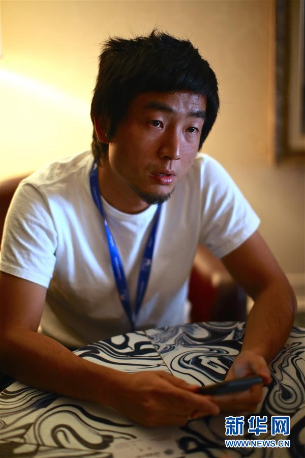 9月8日,在意大利威尼斯,导演胡伟接受新华社记者专访.