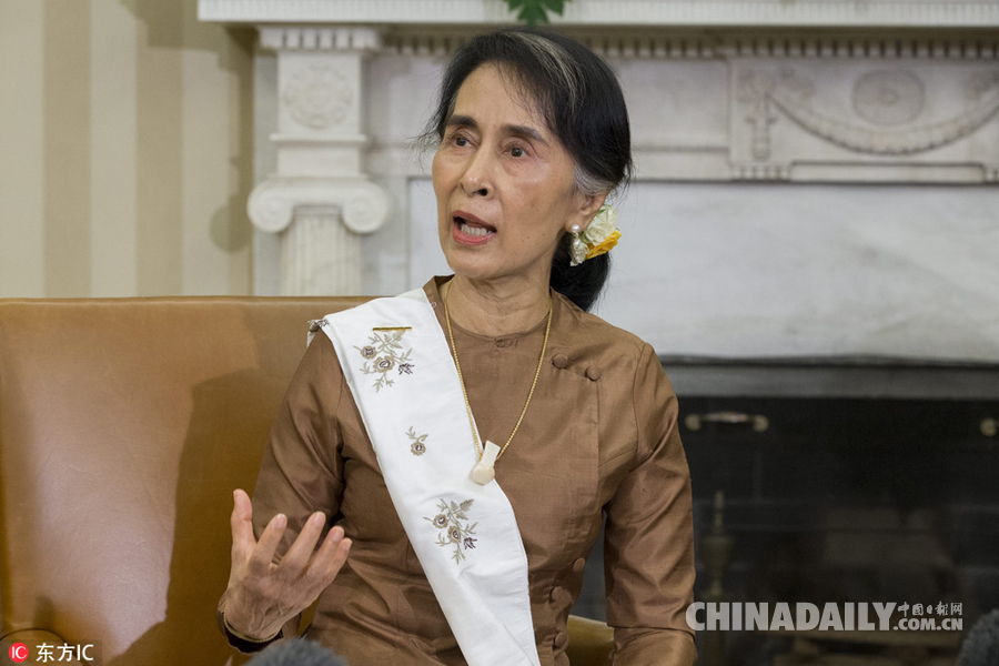 奥巴马会见昂山素季 宣布将解除对缅甸制裁