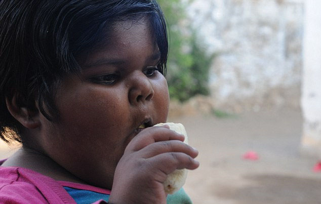 印超重儿童永远吃不饱父母担心吃到死组图