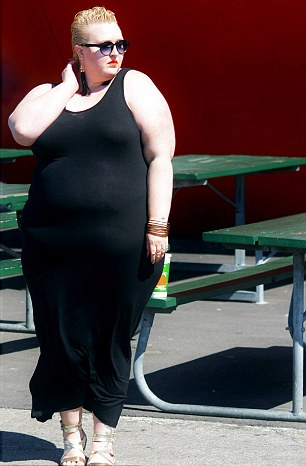 xxxl码加拿大大码时尚博主秀魅力走红网络组图