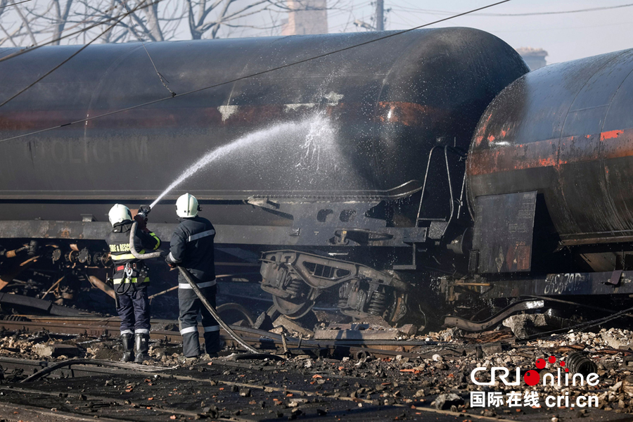 保加利亚一运天然气火车爆炸 致4死23伤(组图)-新华网