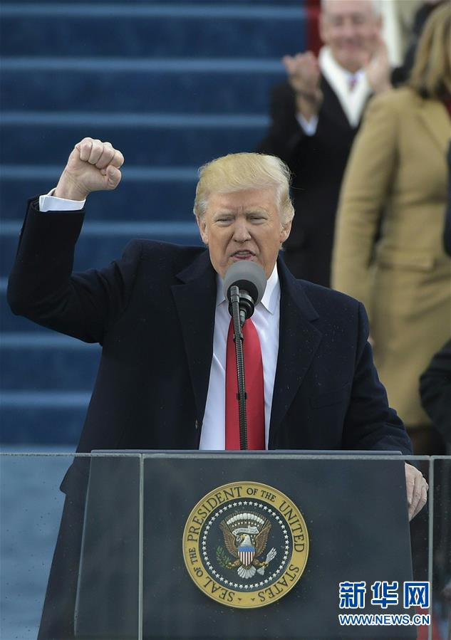 1月20日,在美国首都华盛顿国会山,特朗普在美国第45任总统就职典礼上