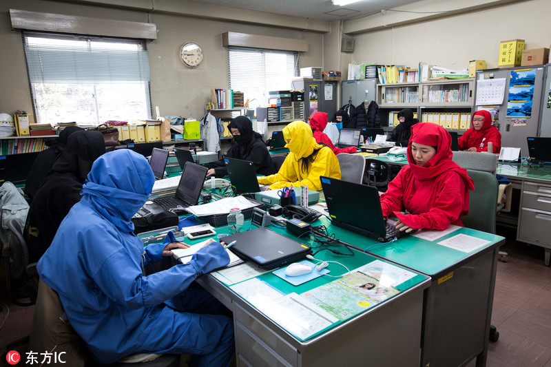 日本公务员迎"忍者日"穿忍者服装上班
