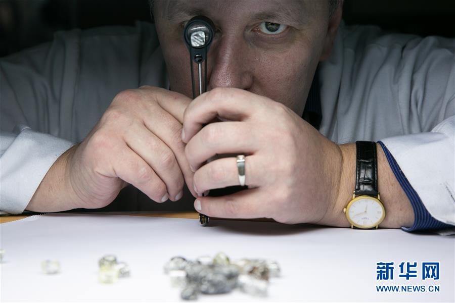 （国际）（1）走进俄罗斯规模最大的钻石开采加工企业&mdash;&mdash;阿尔罗萨公司