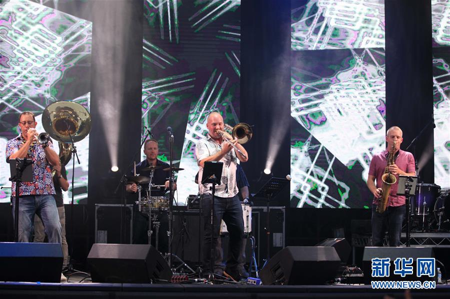 （国际）（22）全球迎新