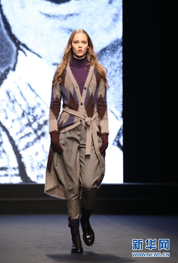 （国际）（2）DAKS发布2019秋冬时装新品