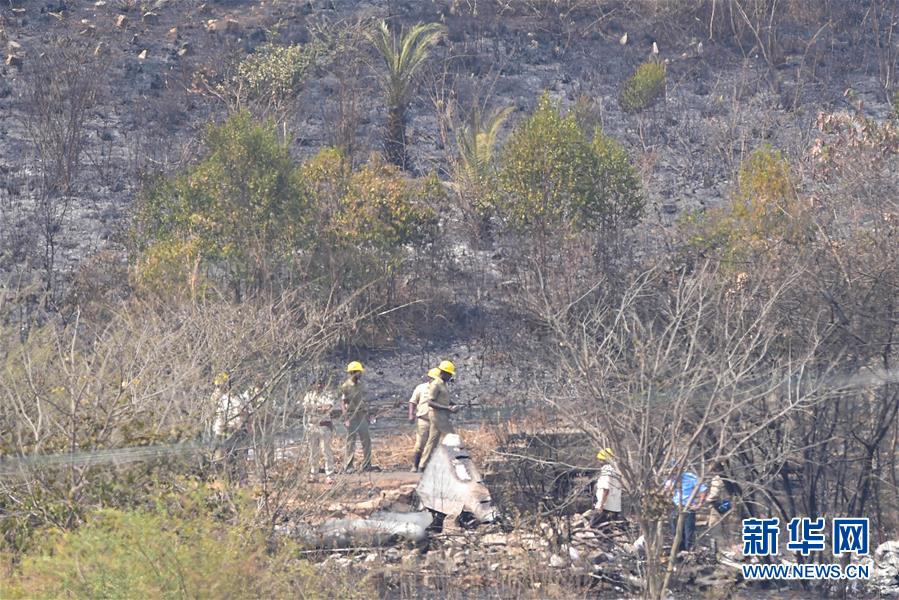 （国际）（3）印度一架教练战斗机坠毁2人死亡