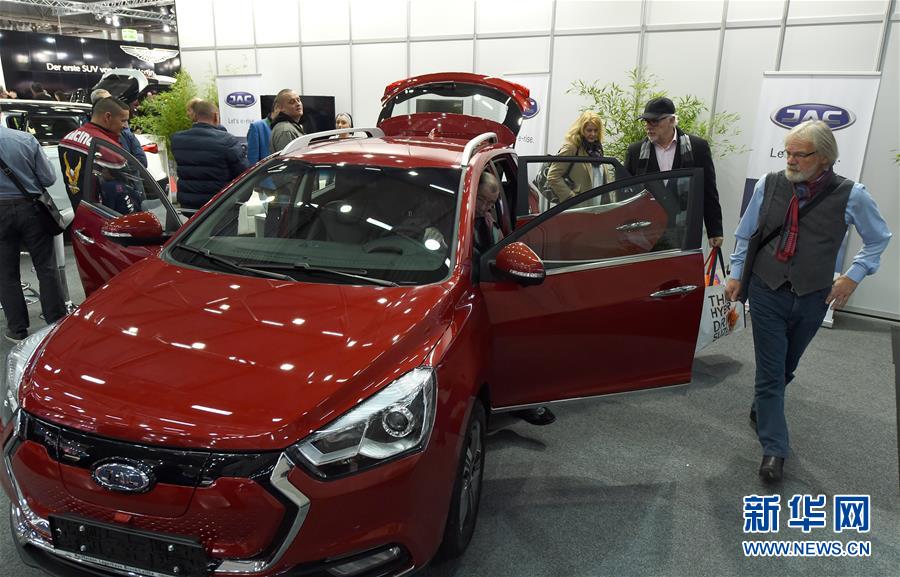 （国际）（7）维也纳车展开幕 中国电动汽车亮相