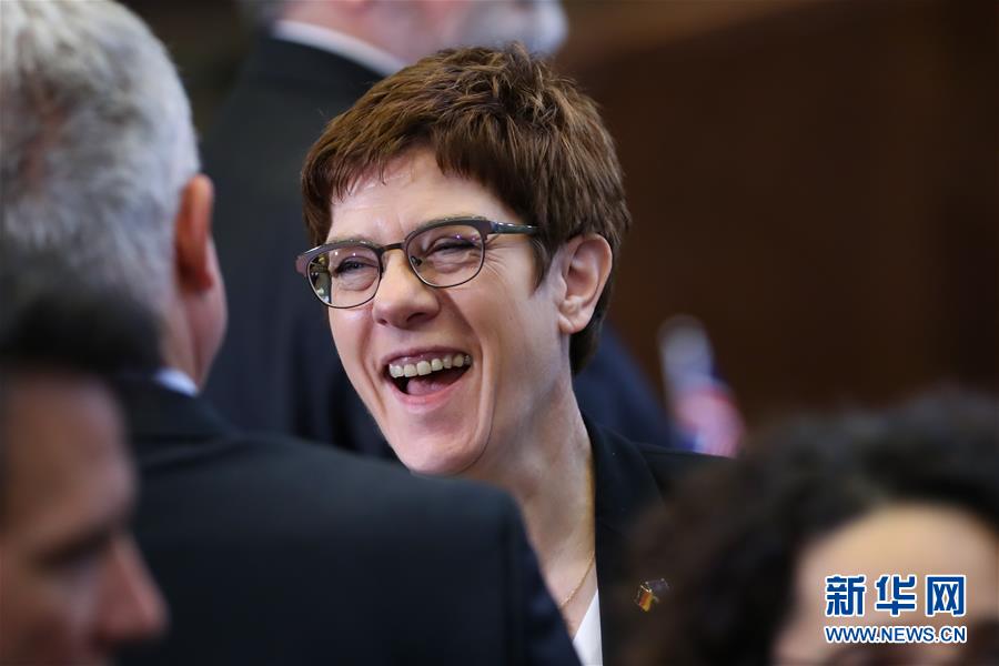 （国际）（4）北约国防部长会议在布鲁塞尔闭幕