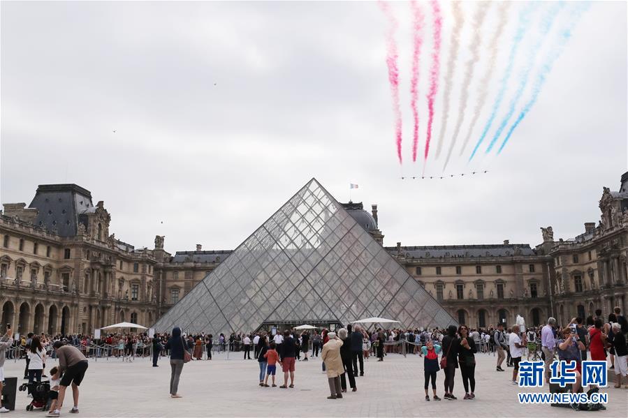 （国际）（3）巴黎卢浮宫暂时闭馆