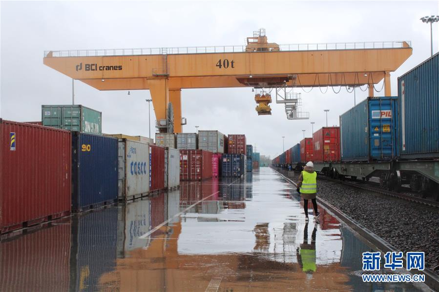 （国际）（1）东莞-维尔纽斯首趟中欧班列抵达立陶宛