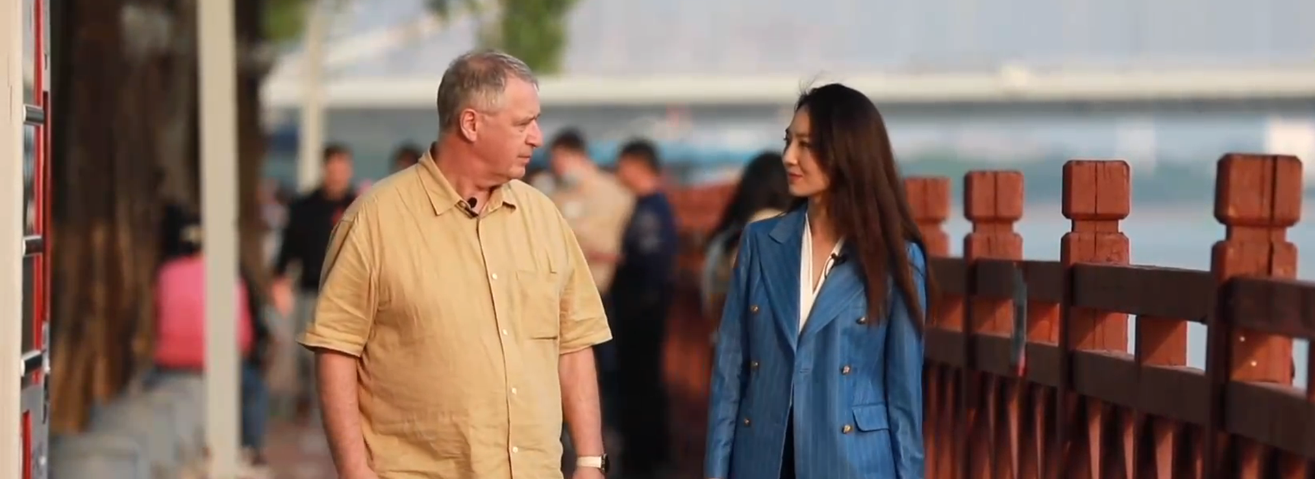 带“老外”体验中国式民主丨第二集：最真实的民主