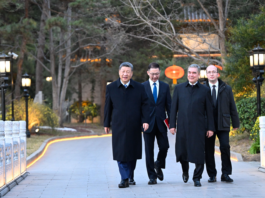 习近平会见土库曼斯坦民族领袖、人民委员会主席别尔德穆哈梅多夫-新华网
