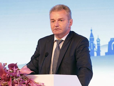 俄罗斯卫生部第一副部长卡格拉曼因发言