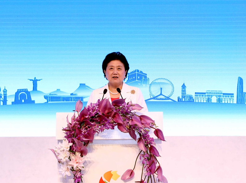 金砖国家卫生部长会暨传统医药高级别会议在天津开幕